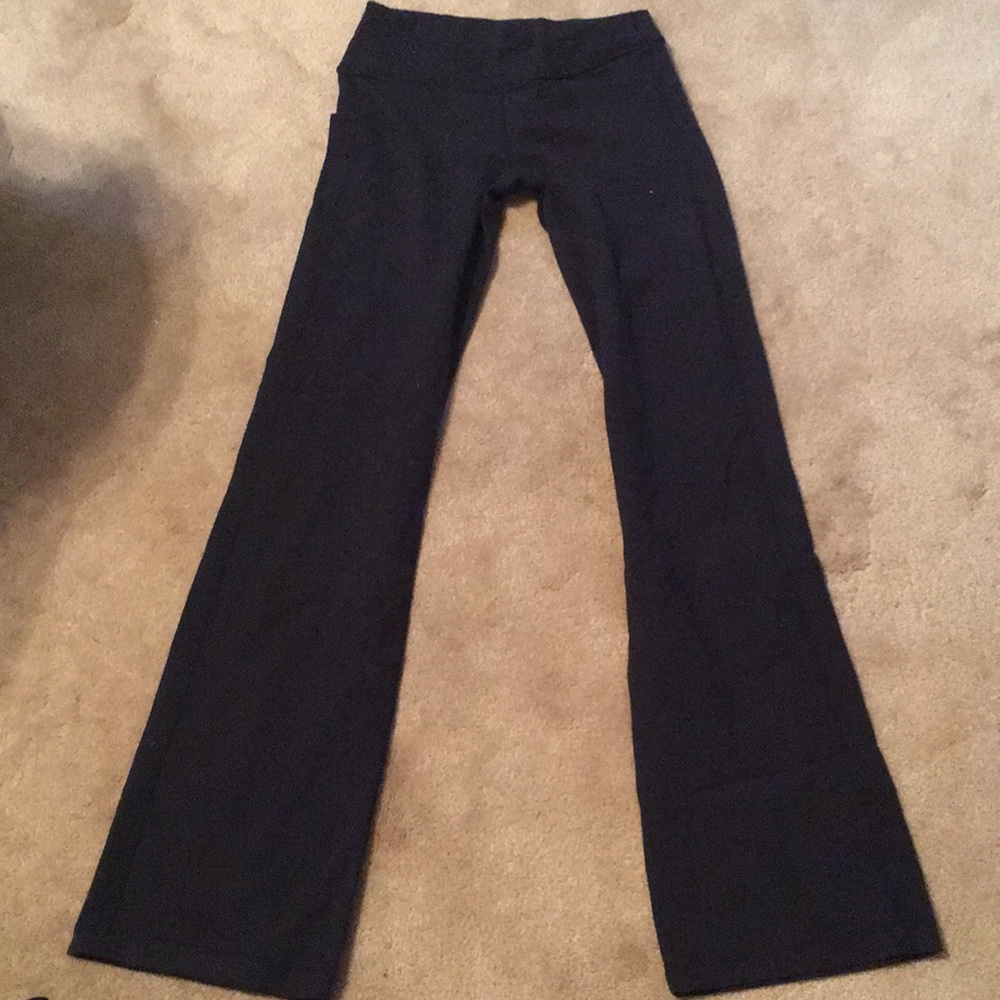 Black Lululemon size 4 pants
